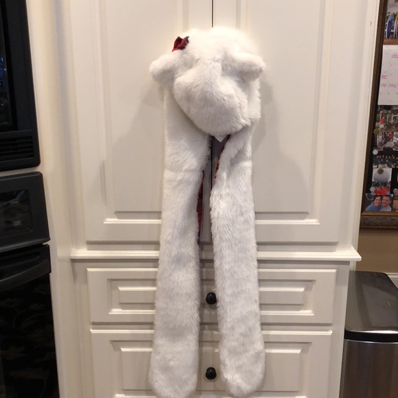 Like New! Claire’s White Dog Winter hat w/ long scarf w/ pockets - Picture 6 of 6
